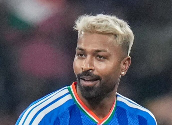 বাংলাদেশের বিরুদ্ধে সেই শেষ ওভারই বদলে দিয়েছিল জীবন, বিশ্বকাপের মাঝেই অকপট হার্দিক পাণ্ড্য