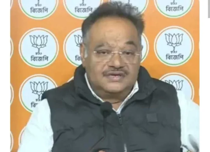 “মমতা বন্দ্যোপাধ্যায় মঙ্গল গ্রহে গেলেও এসআইআর প্রক্রিয়া থামবে না”: শমীক ভট্টাচার্য