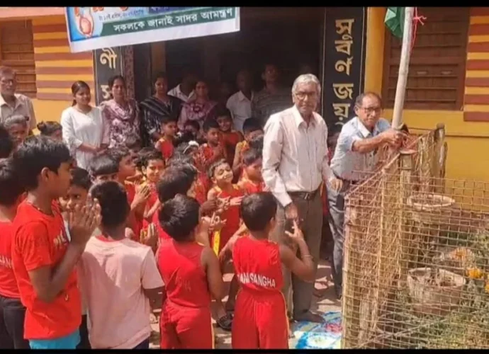 সিঙ্গুরে ইন্টার ক্লাব জিমনাস্টিক প্রতিযোগিতা: খুদে প্রতিভাদের জাতীয় মঞ্চে পৌঁছে দেওয়াই লক্ষ্য প্রলয় প্রামাণিকের