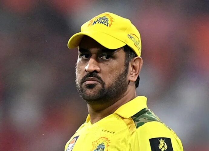 ধোনির প্রত্যাবর্তন ও ব্রেভিসের ফিটনেস: হারের হ্যাটট্রিক সামলে ঘুরে দাঁড়াতে মরিয়া চেন্নাই