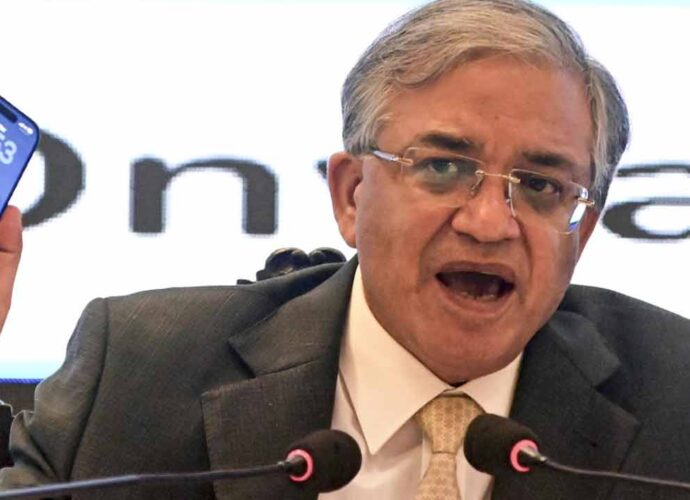 মুখ্য নির্বাচন কমিশনারের অপসারণে ফের সক্রিয় বিরোধীরা: ইমপিচমেন্ট নোটিস তৈরির তোড়জোড়