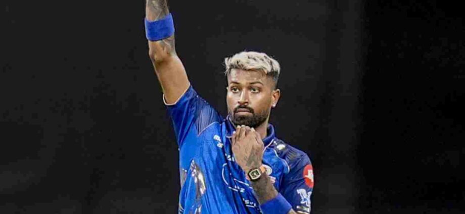 লক্ষ্য ২০২৭ বিশ্বকাপ: চোট এড়াতে আইপিএল অনুশীলনে সতর্ক হার্দিক, ফিটনেস নিয়ে বিসিসিআই-কে বড় বার্তা