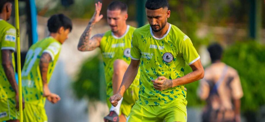 শীর্ষস্থান পুনরুদ্ধারের লক্ষ্য: জামশেদপুরের ডেরায় কঠিন পরীক্ষায় মোহনবাগান