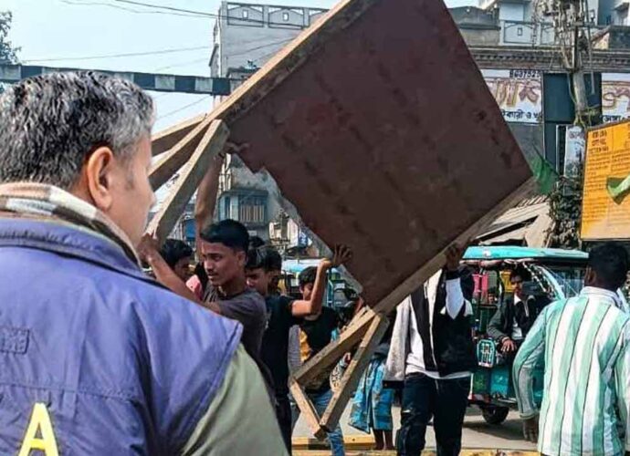 বেলডাঙার অশান্তির ঘটনায় এনআইএ তদন্তে মমতার আমলের আপত্তি প্রত্যাহার করে নিল শুভেন্দুর সরকার