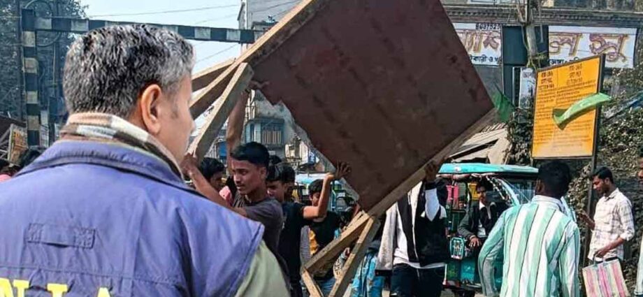 বেলডাঙার অশান্তির ঘটনায় এনআইএ তদন্তে মমতার আমলের আপত্তি প্রত্যাহার করে নিল শুভেন্দুর সরকার
