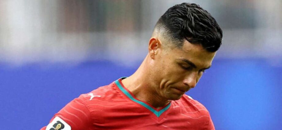 ‘রোনাল্ডোকে আমরা ভয় পাইনি’, বললেন কঙ্গোর ফুটবলার, সমালোচনার পরেও ক্রিশ্চিয়ানোর পাশে পর্তুগাল কোচ মার্তিনেজ়