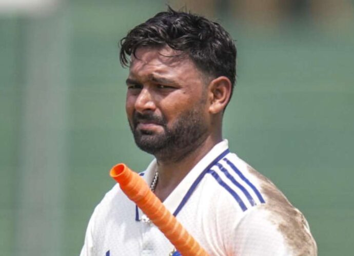 পন্থকে বাড়তি সুবিধা দেওয়া বন্ধ করার আর্জি অশ্বিনের, কাঠগড়ায় উইকেটের মাঝে ও DRS-এর সিদ্ধান্তহীনতা