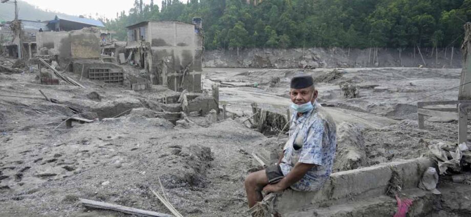 নেপালে ভয়াবহ হড়পা বান: এখনও পর্যন্ত ৮৮ জন ভারতীয়কে উদ্ধার, নিখোঁজ ২৮৭, নেপালে উদ্ধারকারী দল পাঠাল ভারত