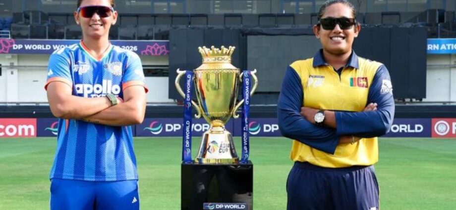 দুবাইয়ে এশিয়া কাপের ফাইনালে শ্রীলঙ্কার মুখোমুখি ভারত, পুরনো ক্ষত ভুলে জয়ের লক্ষ্য হরমনপ্রীতদের