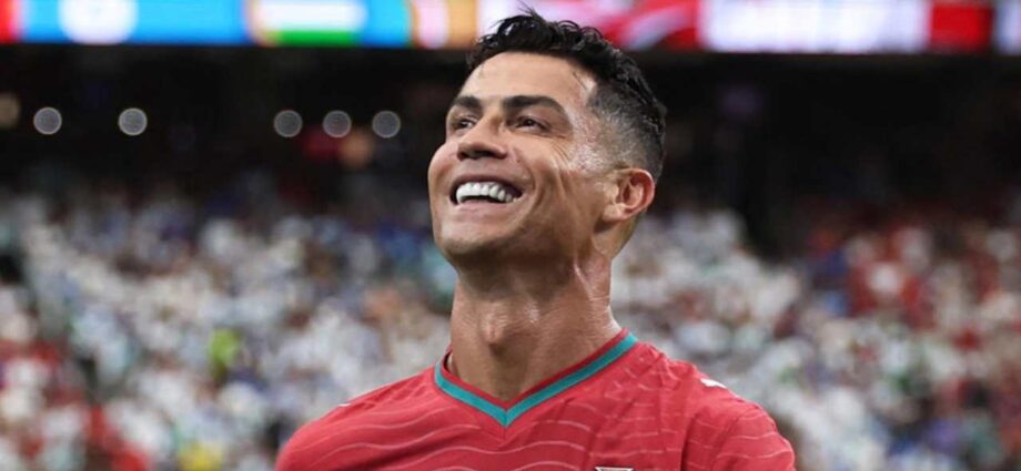 থামতে নারাজ সিআর সেভেন: ৪১ বছর বয়সেও পর্তুগালের নেশন্‌স লিগের দলে ক্রিশ্চিয়ানো রোনাল্ডো,আস্থা নতুন কোচ জেসুসের