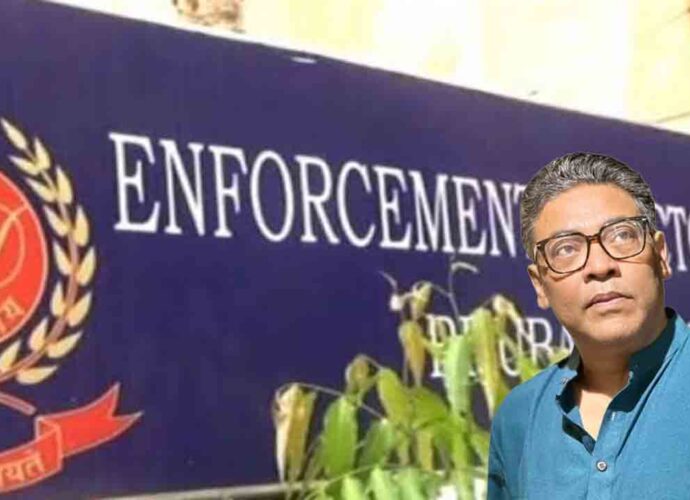 দুর্গাপুজোর ‘প্রিভিউ শো’-এর ভুয়ো পাস বিক্রি করে কোটি টাকার দুর্নীতি, প্রাক্তন মন্ত্রী ইন্দ্রনীল সেনের বাসভবনসহ কলকাতার ১০ স্থানে ইডির হানা