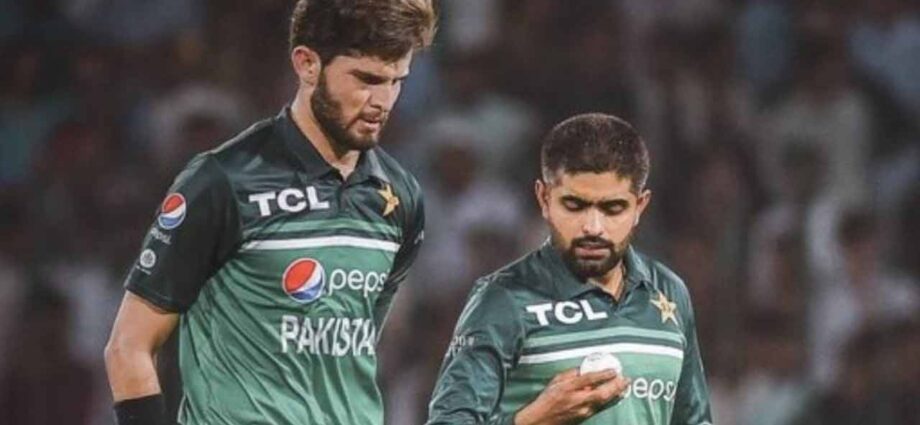 স্তন ক্যানসার নিয়ে সচেতনতা বাড়াতে গোলাপি জার্সিতে পাকিস্তান, ইংল্যান্ডের বিরুদ্ধে বিশেষ উদ্যোগ পিসিবির