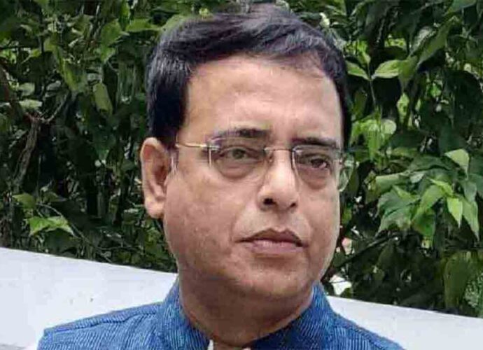 কৃষি সমবায় দুর্নীতির অভিযোগ: প্রাক্তন মন্ত্রী স্নেহাশিস চক্রবর্তীর বিরুদ্ধে তদন্তে সক্রিয় দুর্নীতি দমন কমিশন