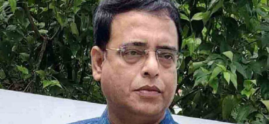 কৃষি সমবায় দুর্নীতির অভিযোগ: প্রাক্তন মন্ত্রী স্নেহাশিস চক্রবর্তীর বিরুদ্ধে তদন্তে সক্রিয় দুর্নীতি দমন কমিশন