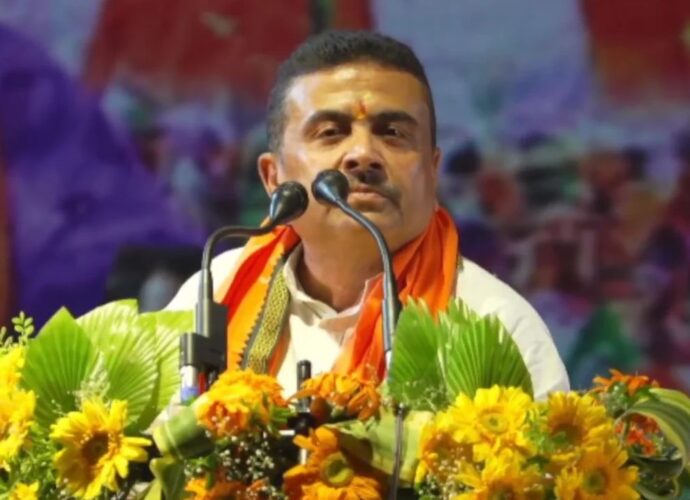 নন্দীগ্রামের ভোটার হিসেবেই থাকছেন মুখ্যমন্ত্রী শুভেন্দু অধিকারী; বিজেপির উপনির্বাচনী সভায় সংখ্যালঘুদের দিকে ‘বন্ধুত্বের হাত’