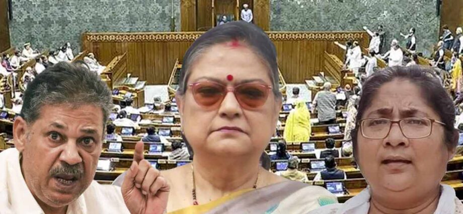 সংসদীয় স্থায়ী কমিটিতে বড় রদবদল: বাদ পড়লেন তৃণমূল সাংসদ দোলা-কীর্তি, গুরুত্বপূর্ণ পদে কাকলি ঘোষদস্তিদার সংসদীয় স্থায়ী কমিটিতে বড় রদবদল: বাদ পড়লেন তৃণমূল সাংসদ দোলা-কীর্তি, গুরুত্বপূর্ণ পদে কাকলি ঘোষদস্তিদার