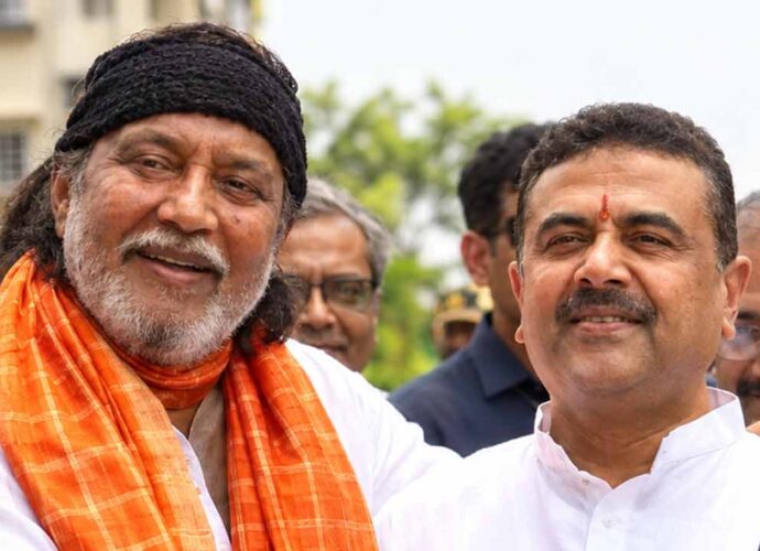 রাজ্যের তথ্য ও সংস্কৃতি দফতরের উপদেষ্টা হিসেবে নিযুক্ত মিঠুন চক্রবর্তী, পেলেন পূর্ণমন্ত্রীর পদমর্যাদা