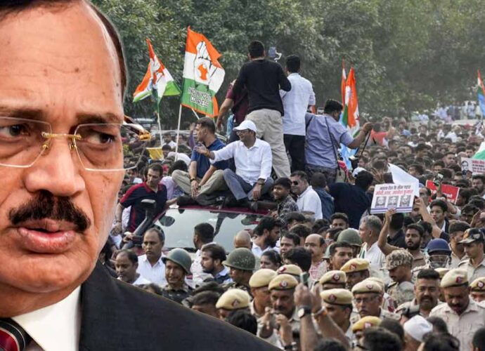‘সুপ্রিম কোর্টকে রাজনীতির মধ্যে টানবেন না’, বিরোধীদের সাক্ষাৎ-প্রার্থনা খারিজ করে চার যুক্তি প্রধান বিচারপতির