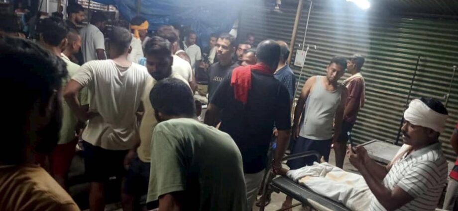 বিহারের বৈশালীতে মাঝগঙ্গায় নৌকাডুবি, মৃত অন্তত ১৩, অধিকাংশই শিশু