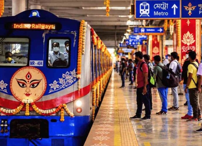 কালীঘাট মেট্রো স্টেশনের কাছেই জমজমাট দক্ষিণের পুজো, ঘুরে দেখার সেরা ৫ ঠিকানা