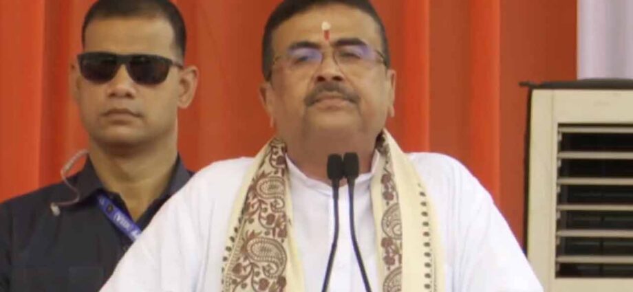 বিধানসভায় শক্তিপরীক্ষা হলে ২৭৫টি ভোট পাব, দাবি শুভেন্দুর, বিরোধী শিবিরের ৬৪ বিধায়ককে নিয়ে জল্পনা