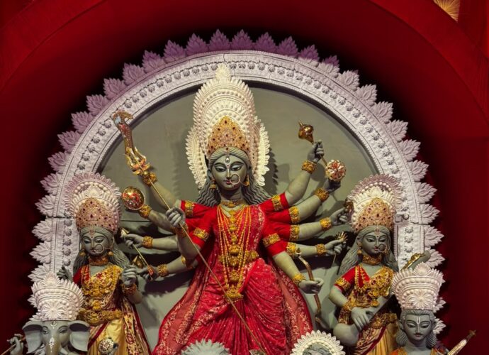 কলকাতা জাদুঘরের দুর্গাপূজা : স্বদেশী চেতনা এবং সাংস্কৃতিক অর্থনীতির মেলবন্ধন