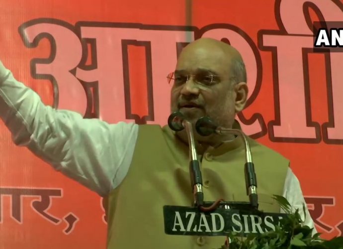 দেশের জন্য আমাদের সবাইকে নিজের দলের উপরে উঠে এক হতে হবে, বললেন কেন্দ্রীয় স্বরাষ্ট্রমন্ত্রী অমিত শাহ