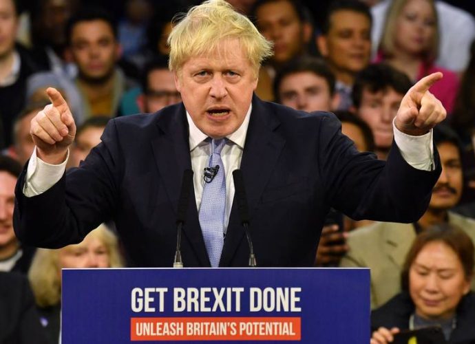 ব্রিটেনের জেহাদিদের মধ্যে আনন্দের জোয়ার, ঘরে ঘরে টাঙানো হচ্ছে তালিবানদের আফগান বিজয়ের ছবি ও খ্রীষ্টান বিরোধী পোস্টার, উৎসবে মাতোয়ারা ব্রিটেনের নাগরিকত্ব নেওয়া মুসলিমরা