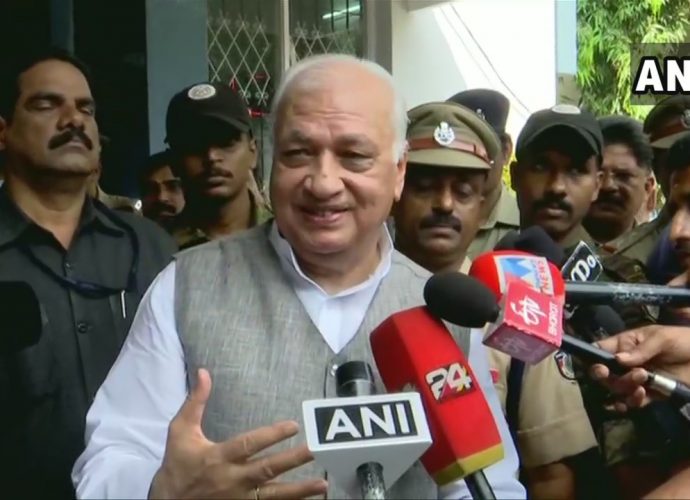 নাগরিকত্ব সংশোধনী বিধির বিরুদ্ধে কেরল বিধানসভার প্রস্তাব অসাংবিধানিক, বললেন কেরলের রাজ্যপাল আরিফ মহম্মদ খান