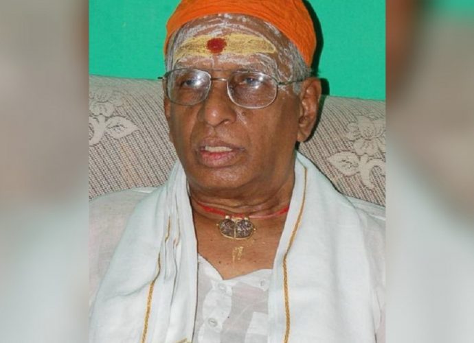 “হিন্দুদের সংঘবদ্ধ লড়াই বাঁচবার একমাত্র পথ”,হিন্দু জাগরণের কার্যকরী সভায় বললেন প্রবাদপ্রতিম হিন্দু নেতা রামগোপালন