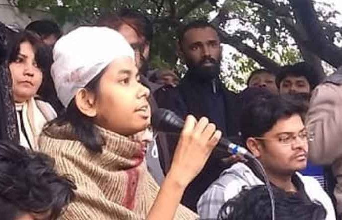ভেকধারীদের চিনে নিন, সতর্ক থাকুন
