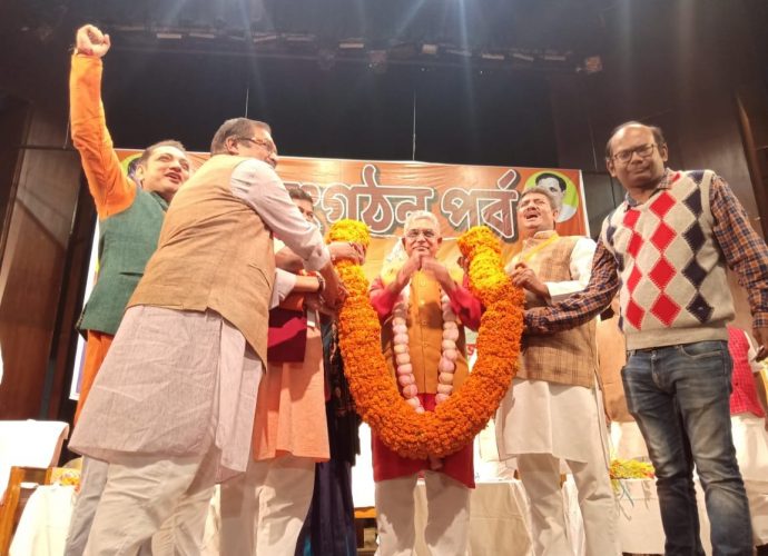 বিজেপির পশ্চিমবঙ্গ শাখার সভাপতি পদে পুনর্নির্বাচিত হলেন দিলীপ ঘোষ