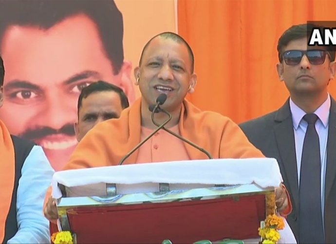 পাকিস্তানি মন্ত্রী কেন অরবিন্দ কেজরিওয়ালের সমর্থনে কথা বলছেন, বললেন উত্তরপ্রদেশের মুখ্যমন্ত্রী যোগী আদিত্যনাথ