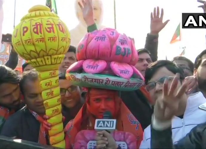 প্রধানমন্ত্রী নরেন্দ্র মোদী কাকারদোমার সিবিডি মাঠে বিজেপির জনসভায় ভাষণ দেবেন