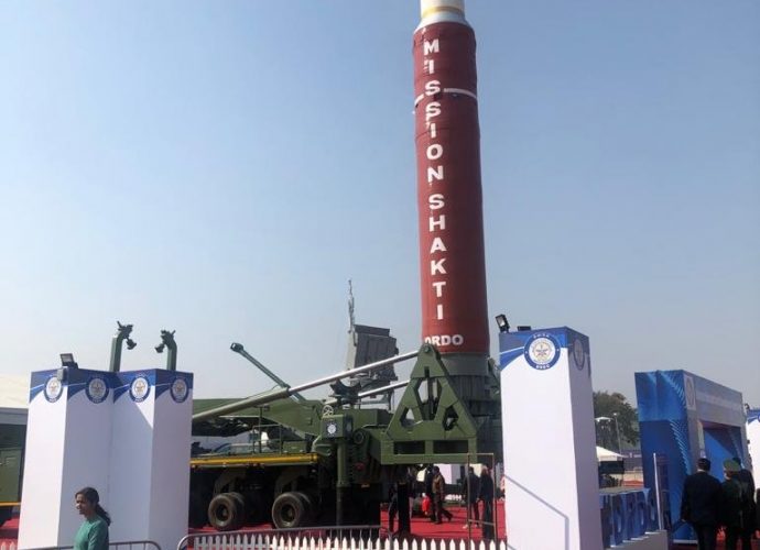 কৃত্রিম উপগ্রহ-নাশক ক্ষেপণাস্ত্রের প্রদর্শন করল ডিআরডিও #DefExpo2020