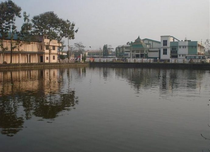 বিচারসভায় প্রকাশ্য দিবালোকে কুপিয়ে হত্যা হাইলাকান্দিতে নেপথ্যে জমি বিবাদ, গ্রেফতার তিন সাম্প্রদায়িক উত্তেজনা রুখতে সতর্ক পুলিশ