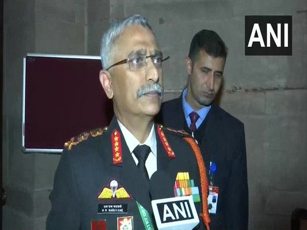 অ্যাসল্ট রাইফেল এবং ট্যাঙ্ক-নাশক ক্ষেপণাস্ত্র সেনাবাহিনীর হাতে চলে এসেছে, উপযুক্ত স্থানে এগুলো মোতায়েন করা হচ্ছে, বললেন স্থলসেনাপ্রধান জেনারেল মনোজ মুকুন্দ নারাভানে