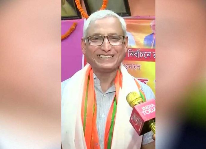 মিশ্র আর্থ-সামাজিক গঠনের মধ্যে রাসবিহারীতে বিজেপির অবস্থান ঠিক কোথায়? কী ভাবে তাদের উত্তরণ? এলাকাবাসীর কেনই বা ক্ষোভ বর্তমান রাজ্য শাসকদলের উপর?