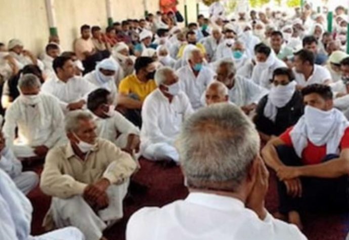 খাপ পঞ্চায়েত ডেকে টিকরি বর্ডারে বাংলার মেয়ের ধর্ষণে অভিযুক্তকে সমর্থনের ঘোষণা