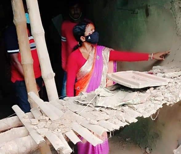 চন্দনা বাউরির মত ধুলোয় পড়ে থাকা একটুকরো সোনার হিন্দু বাঙালীকে খুঁজে বেরও করেছে এই দলটিই