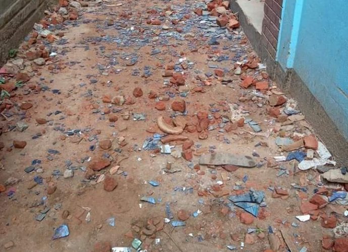 বাংলাদেশে খোলাখুলি মুসলিমরা দাবি করছে অত্যাচার করা হোক হিন্দু সহ অমুসলিমদের এবং এরই সাথে দেখা দরকার যেন সেই খবর বাইরে না যায় বা কোনো মিডিয়ায় তে প্রকাশ করা না হয়