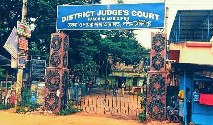 ‘স্যার, একবার জেলে পাঠান’, সরকারি চাকরির আশায় ‘মাওবাদী হতে’ লম্বা লাইন জঙ্গলমহলের আদালতে