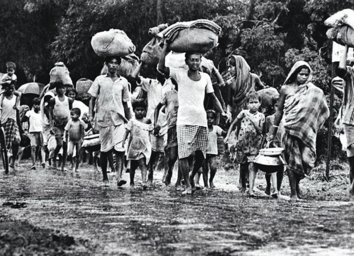 যোগী সরকার ৬৩ টি বাস্তুচ্যুত বাংলাদেশী হিন্দু পরিবারকে জমি প্রদান করে সম্মানের সাথে বাঁচার অধিকার দিয়েছে