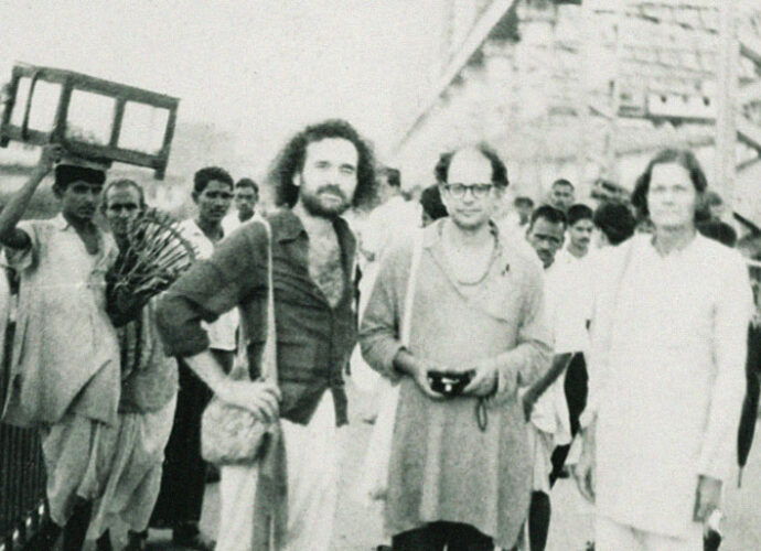 গিনসবার্গদের মতো হিপিরা এখনও দাপিয়ে বেড়াচ্ছে কলকাতায়! Up