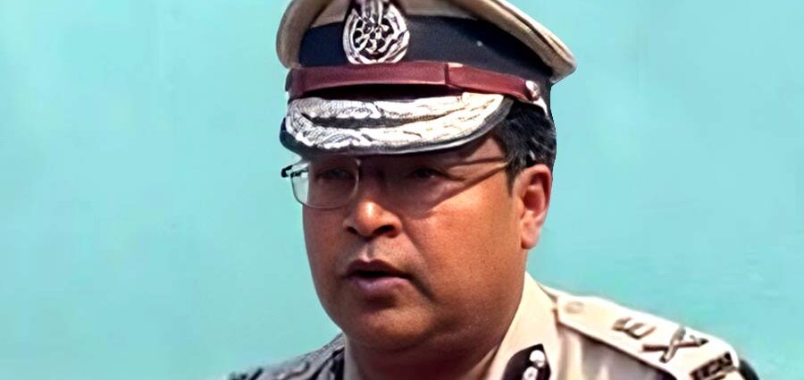 নিরাপদের এফআইআরে তারিখ ভুল কবুল করলেন এডিজি সুপ্রতিম, অনিচ্ছাকৃত বলে জানালেন, তথ্য দেবেন