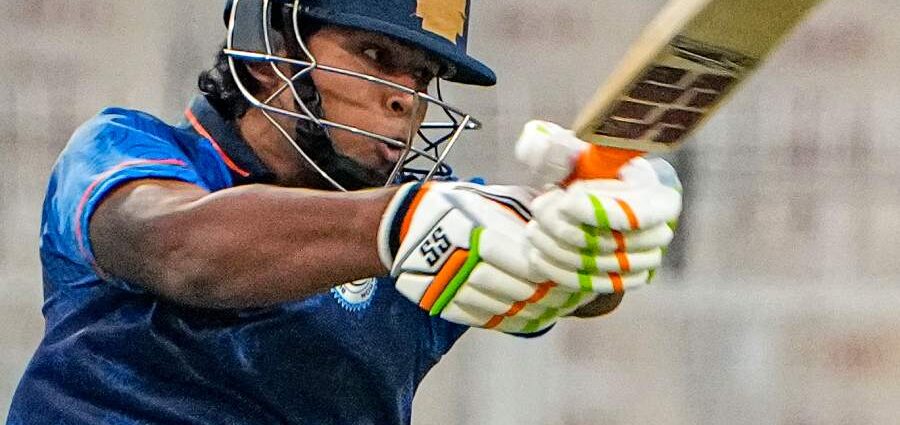 জোড়া বিশ্বরেকর্ড বৈভবের! বিজয় হজারেতে ১৯০ রানের ইনিংসে পাক ব্যাটারের রেকর্ডও ভাঙল ভারতের ১৪ বছরের ক্রিকেটার