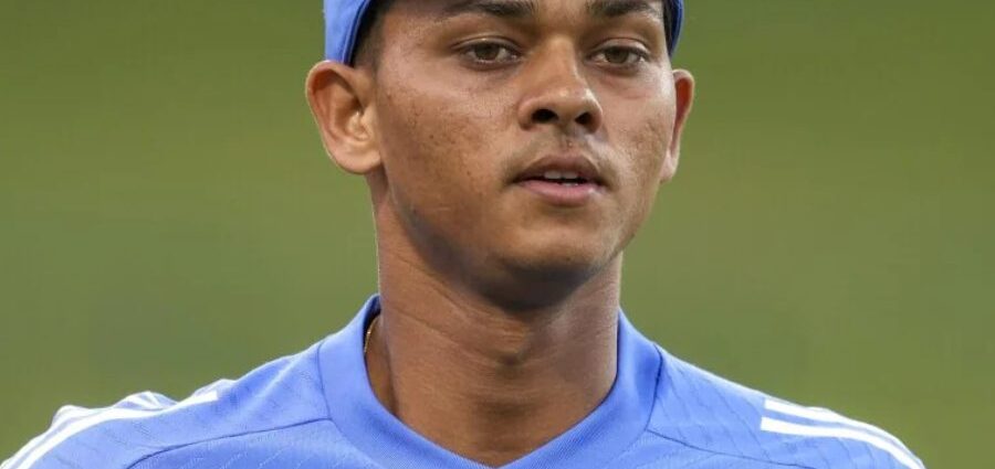 অসুস্থ যশস্বী, চোটের কবলে শার্দূল ও পন্থ