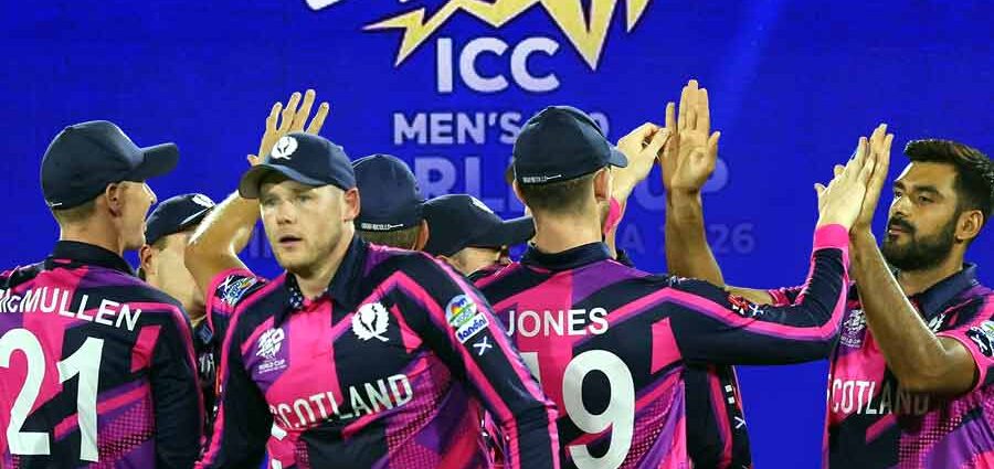 প্রস্তুতির অভাব ও স্পনসরহীন জার্সি: সঙ্কটে স্কটিশ ক্রিকেট প্রশাসন