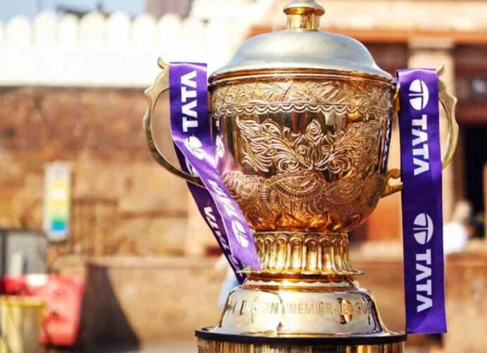 ১৮ বছরের ট্রফি খরা সত্ত্বেও আইপিএলের সবচেয়ে ধনী দল হতে চলেছে রাজস্থান রয়্যালস ১৮ বছরের ট্রফি খরা সত্ত্বেও আইপিএলের সবচেয়ে ধনী দল হতে চলেছে রাজস্থান রয়্যালস