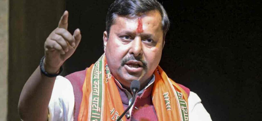 বাংলার ভোট প্রস্তুতিতে তৎপরতা: দিল্লিতে সাংসদ ও পর্যবেক্ষকদের নিয়ে বৈঠকে বসছেন নিতিন নবীন বাংলার ভোট প্রস্তুতিতে তৎপরতা: দিল্লিতে সাংসদ ও পর্যবেক্ষকদের নিয়ে বৈঠকে বসছেন নিতিন নবীন